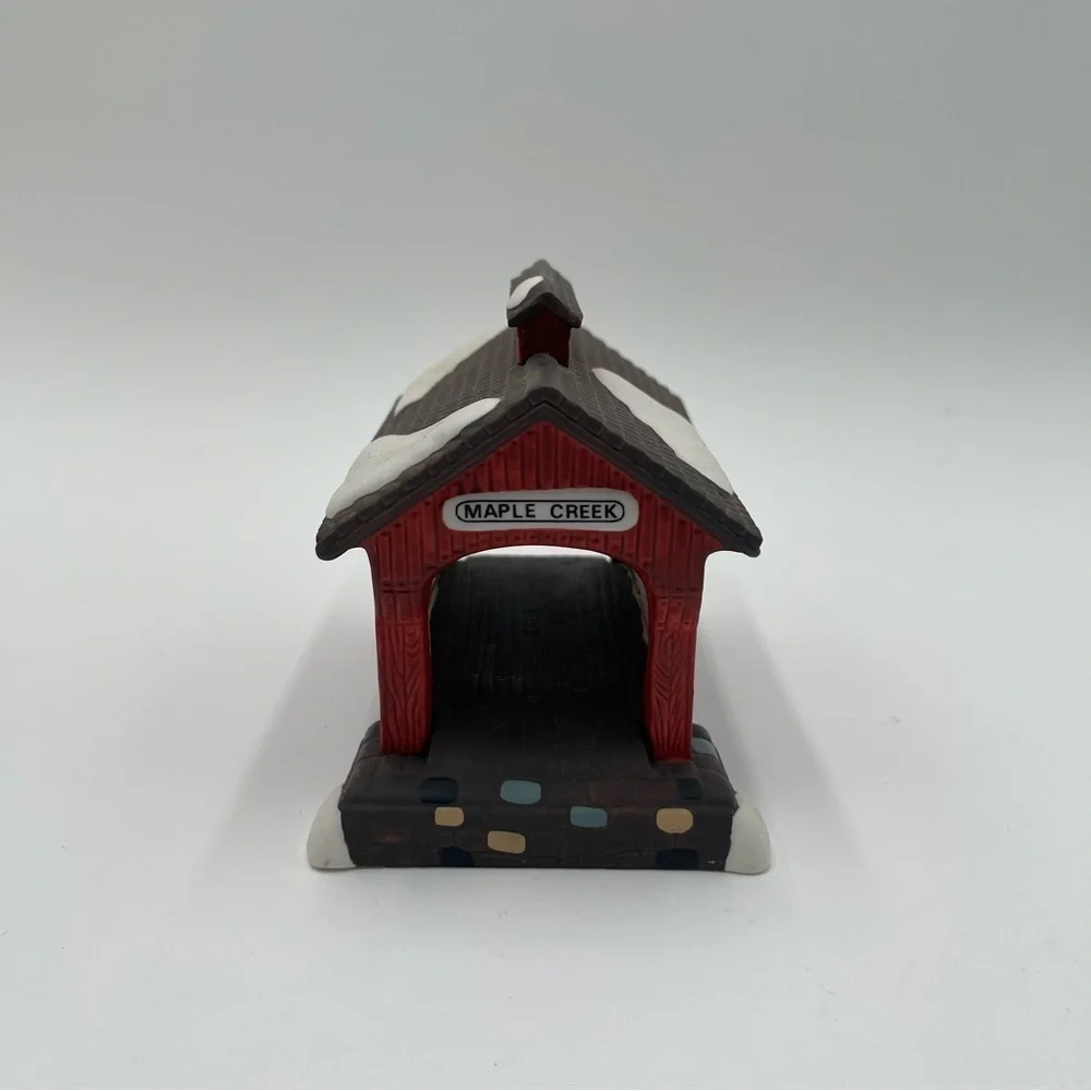Vintage Dept 56 Heritage Village Series Maple Creek Red Covered Bridge 80s